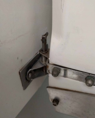 Rudder Locking Tab.jpg